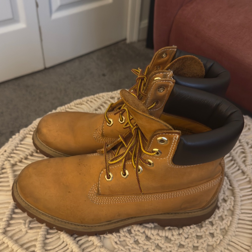 Timberland Leather Lace-Up Boots women:8.5